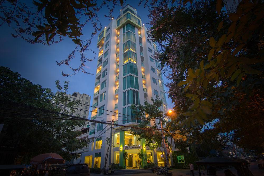 Colina Sky Hotel Phnom Penh Exterior foto